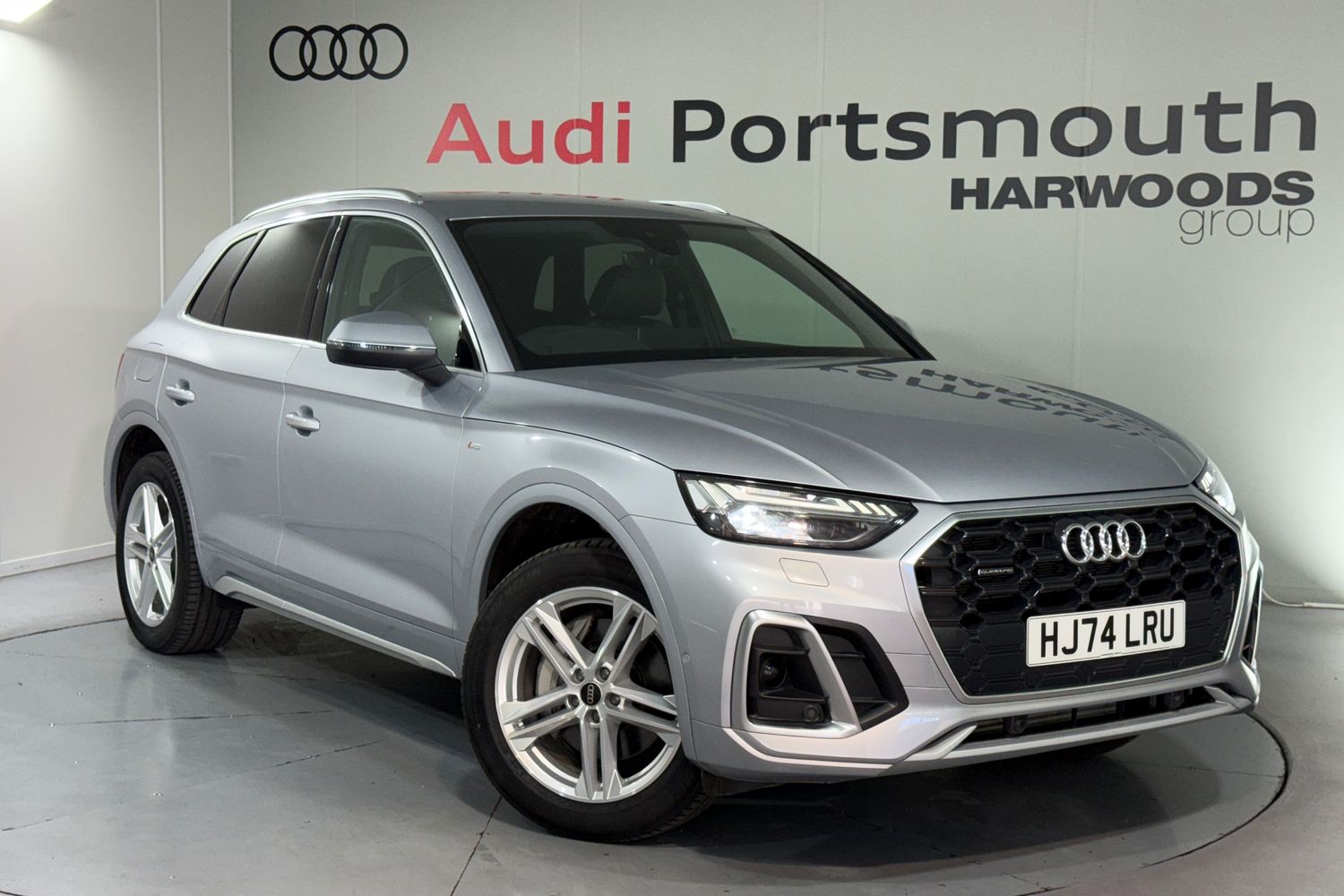 Main listing image - Audi Q5