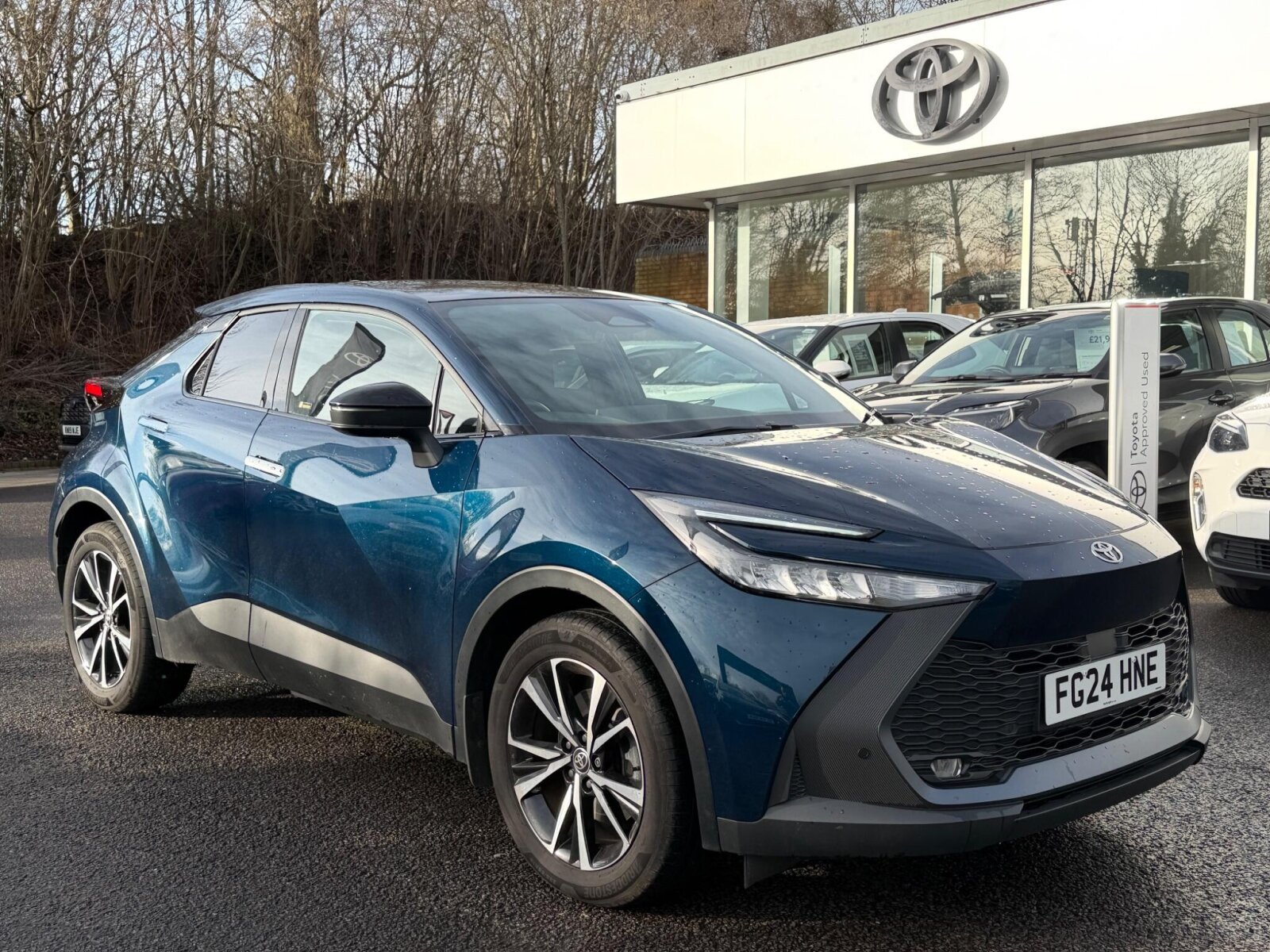 Main listing image - Toyota C-HR
