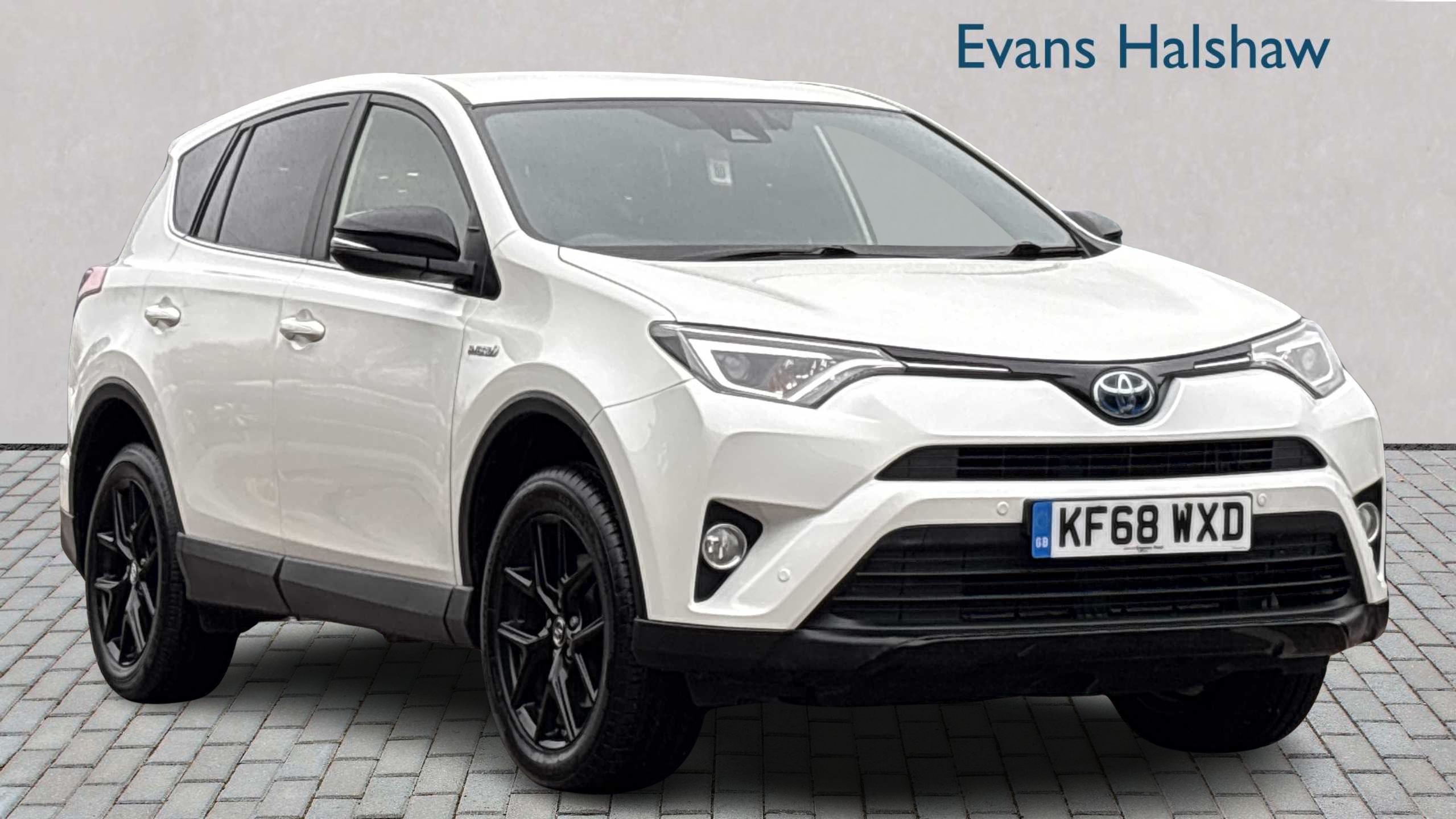 Main listing image - Toyota RAV4