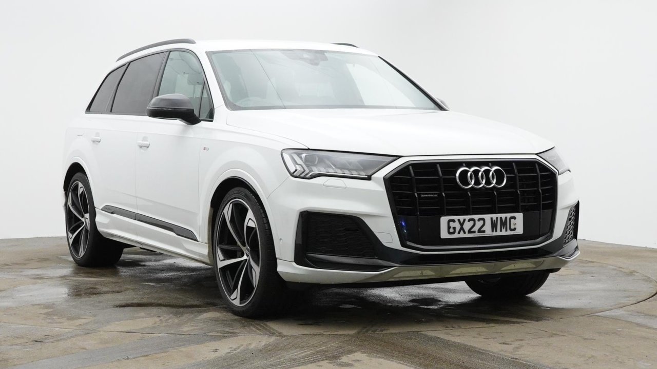 Main listing image - Audi Q7