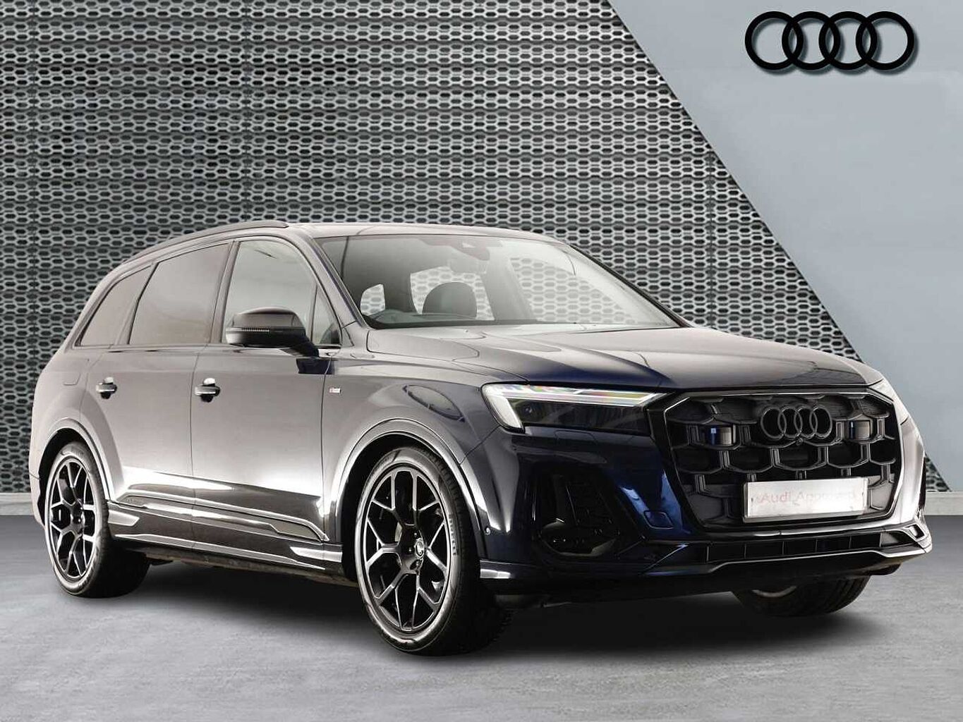 Main listing image - Audi Q7
