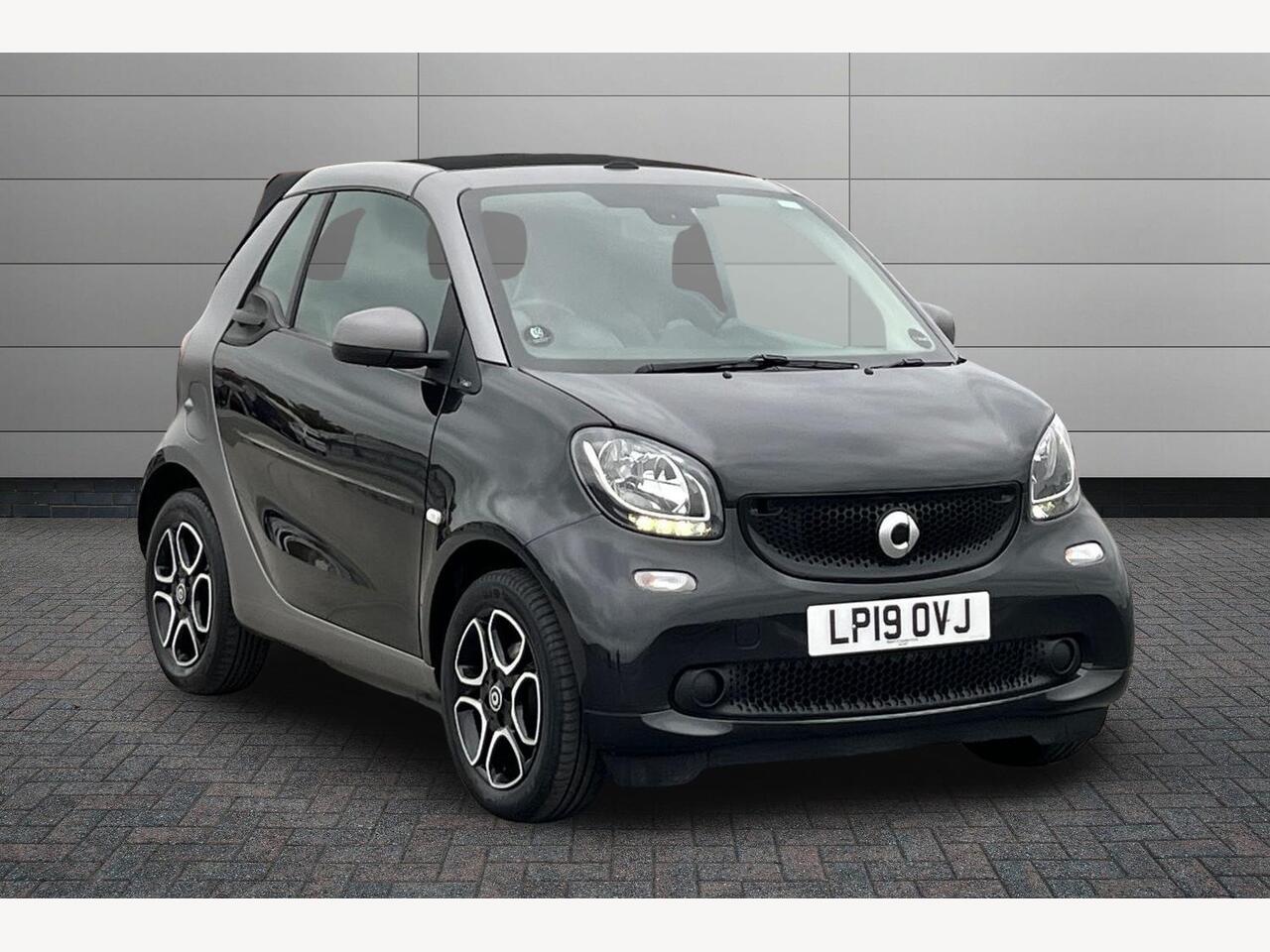 Main listing image - Smart Fortwo Cabrio