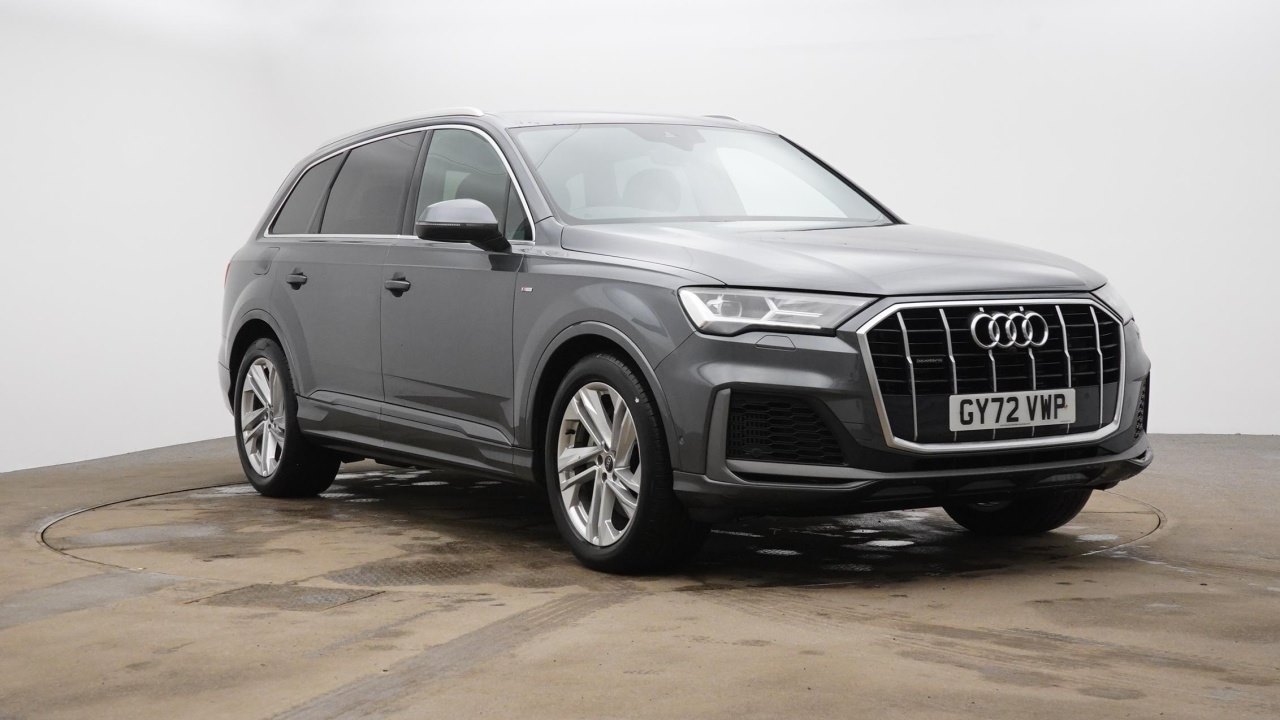 Main listing image - Audi Q7