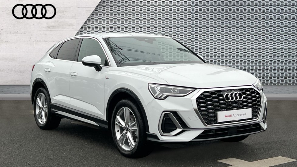 Main listing image - Audi Q3