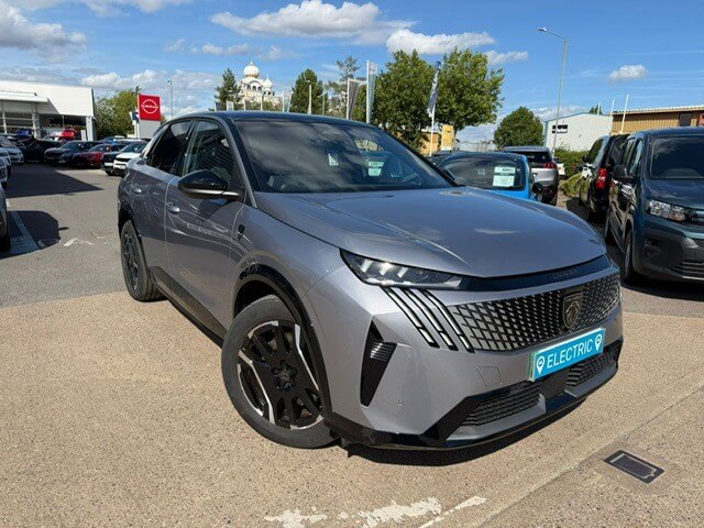 Main listing image - Peugeot 3008