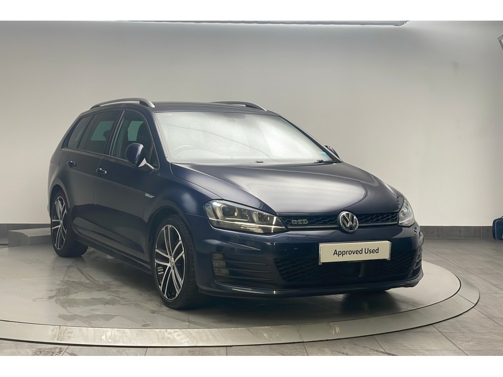 Main listing image - Volkswagen Golf Estate