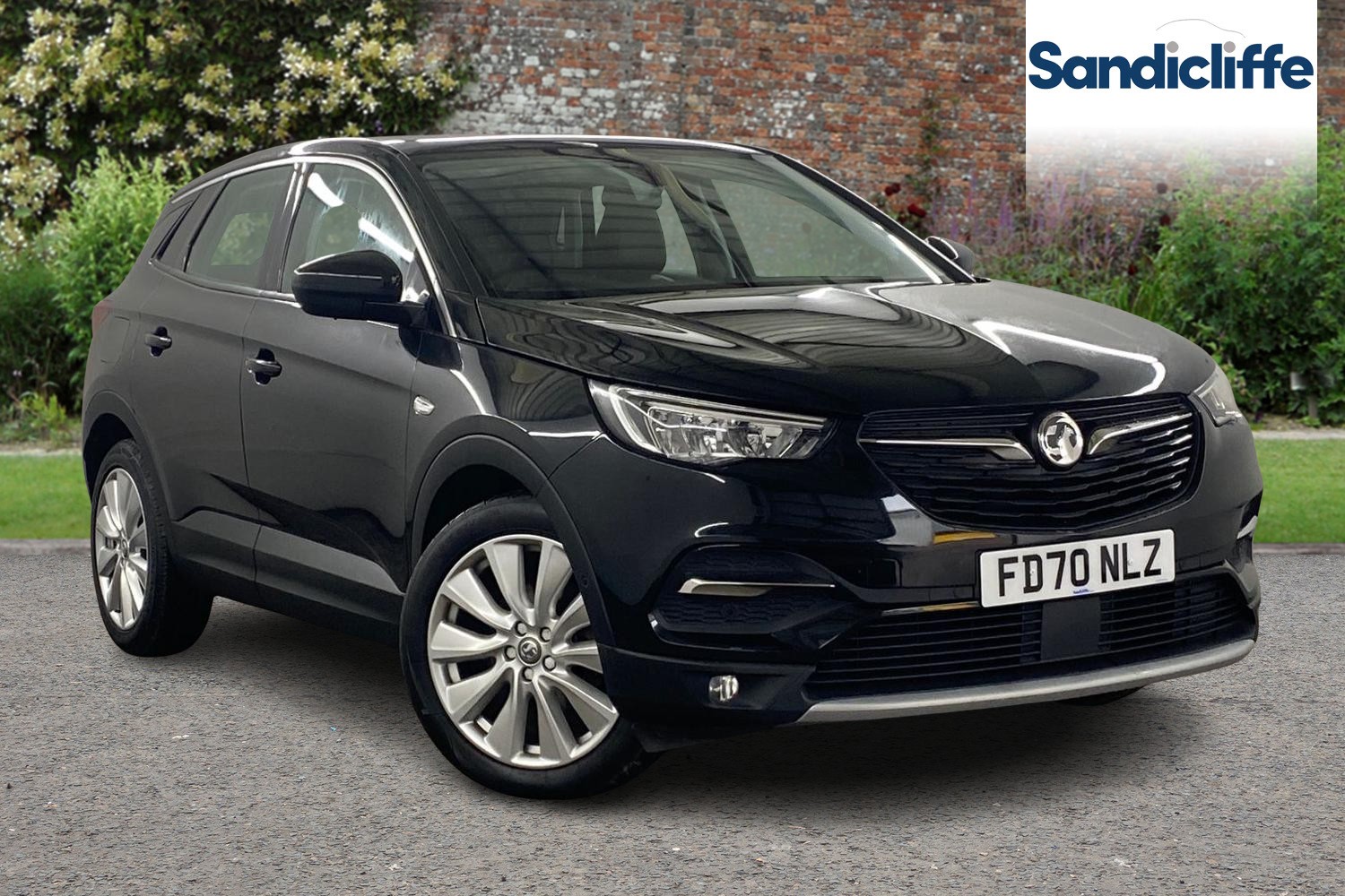 Main listing image - Vauxhall Grandland X