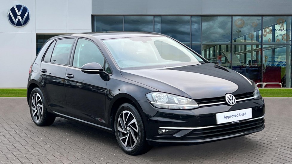 Main listing image - Volkswagen Golf