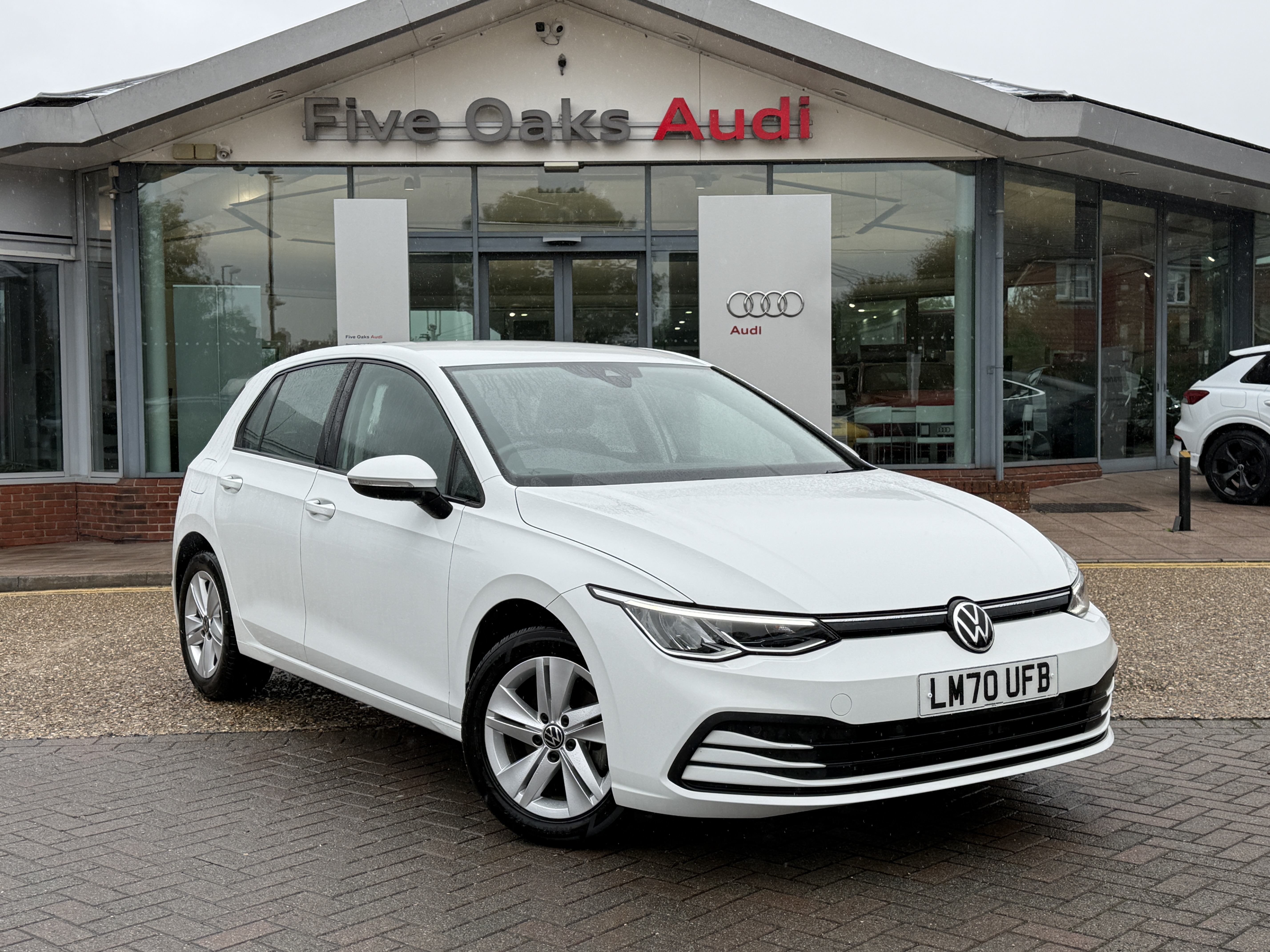 Main listing image - Volkswagen Golf