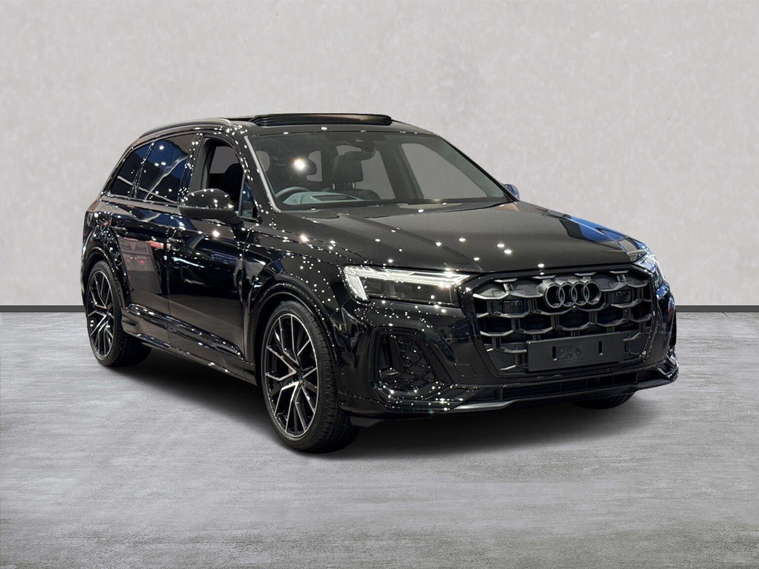 Main listing image - Audi Q7