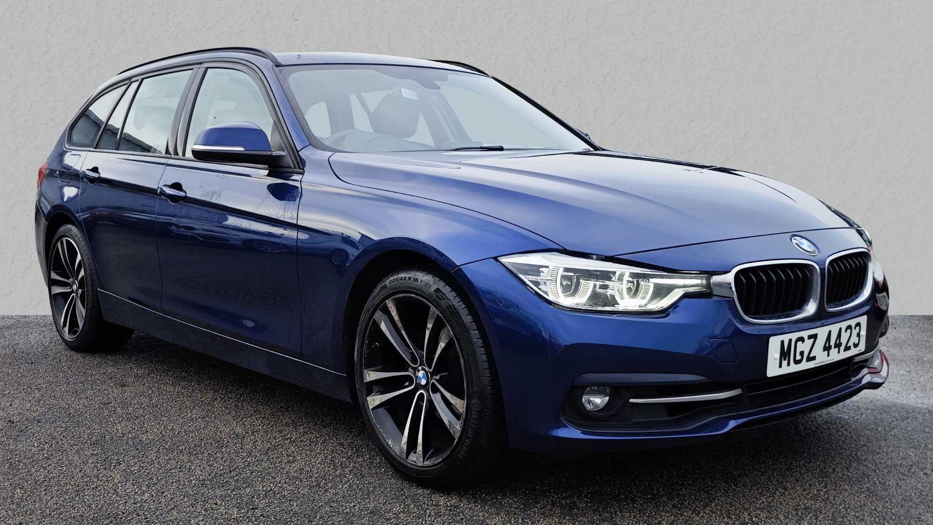 Main listing image - BMW 3 Series Touring