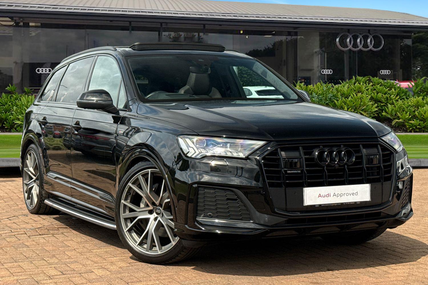 Main listing image - Audi Q7