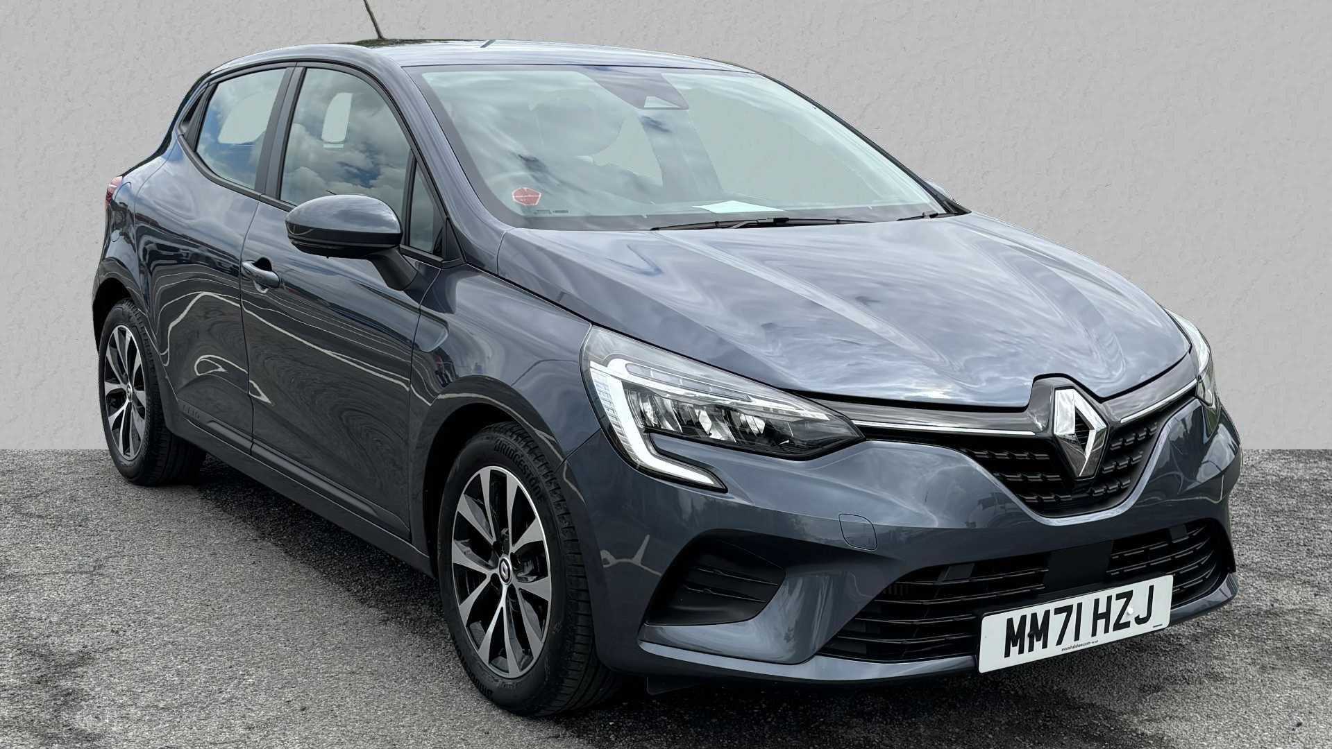 Main listing image - Renault Clio