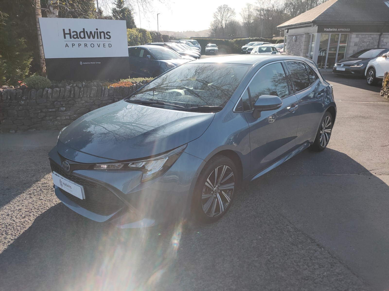 Main listing image - Toyota Corolla