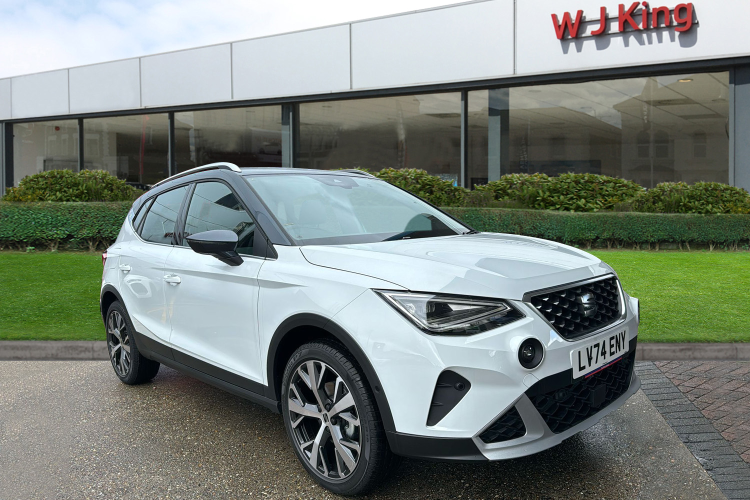 Main listing image - SEAT Arona