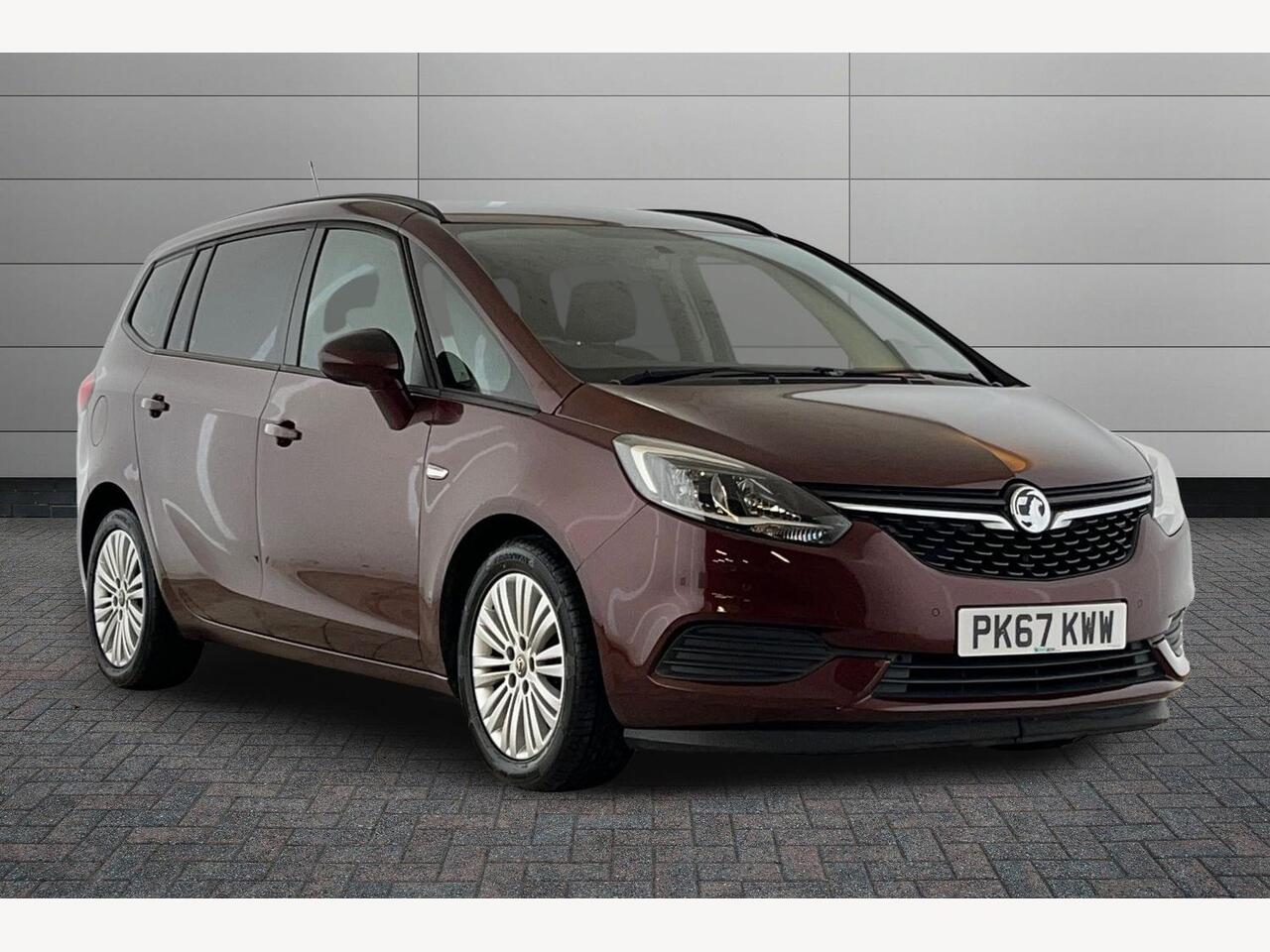 Main listing image - Vauxhall Zafira