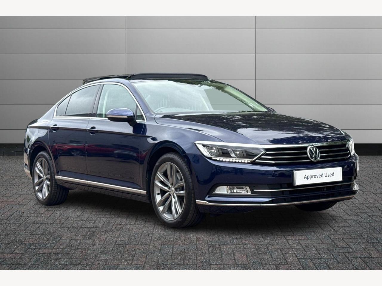 Main listing image - Volkswagen Passat