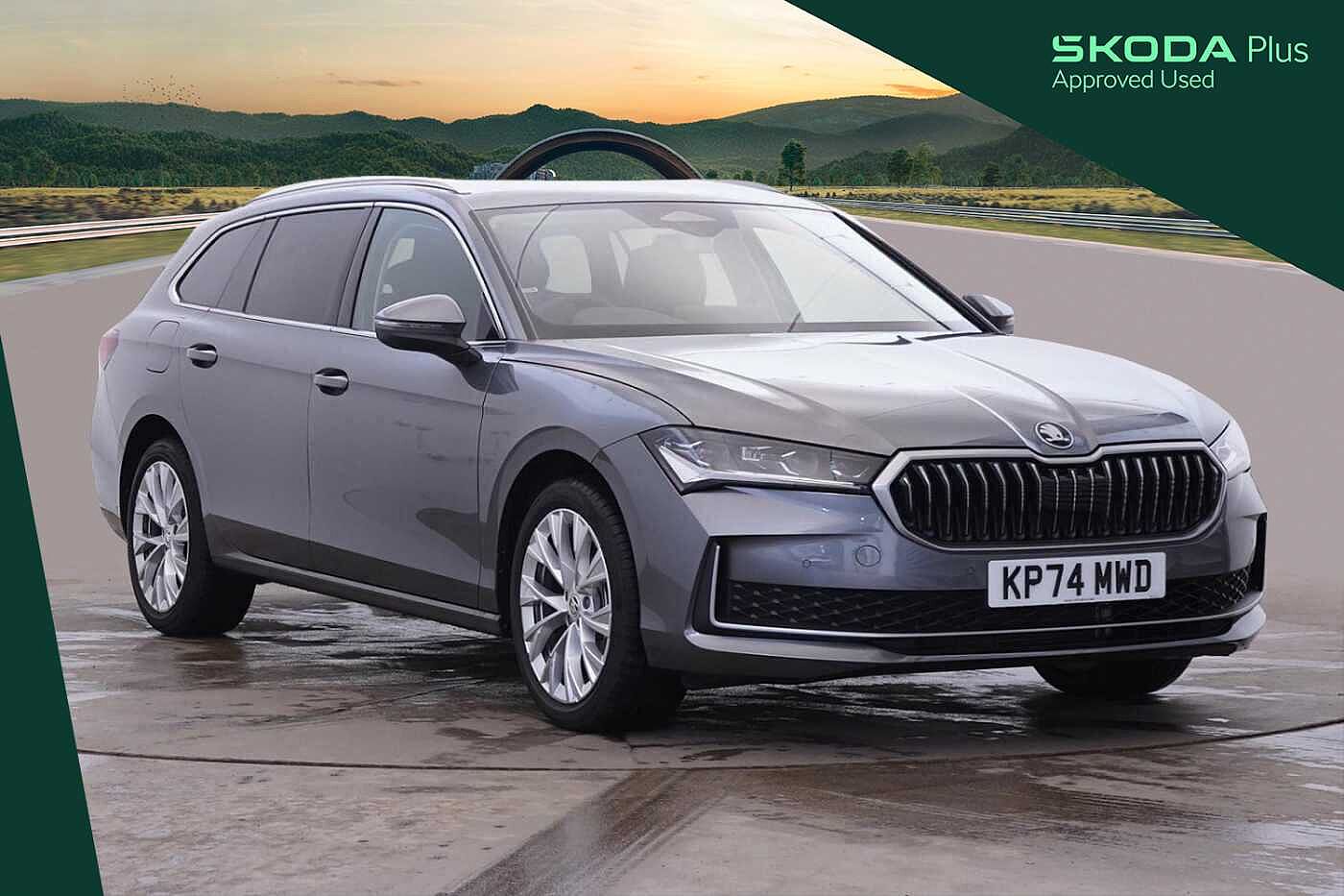 Main listing image - Skoda Superb Estate