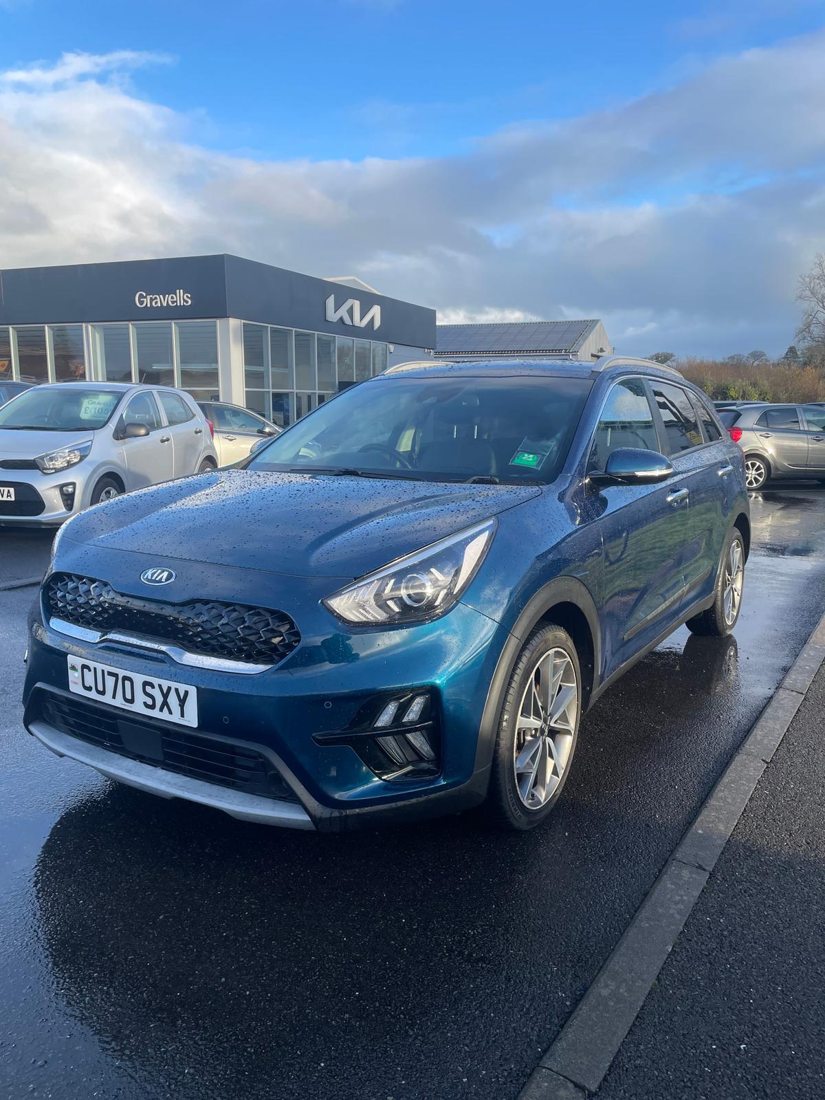 Main listing image - Kia Niro