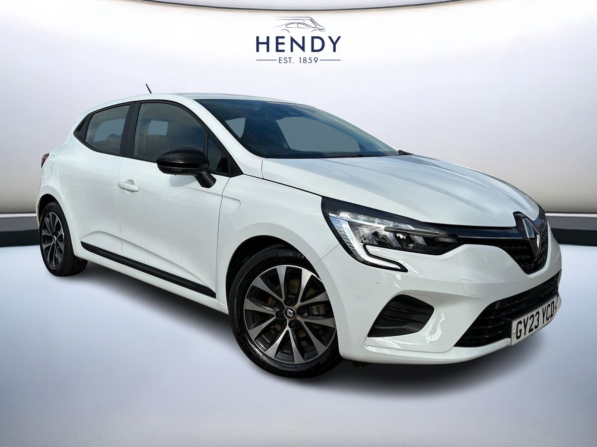 Main listing image - Renault Clio