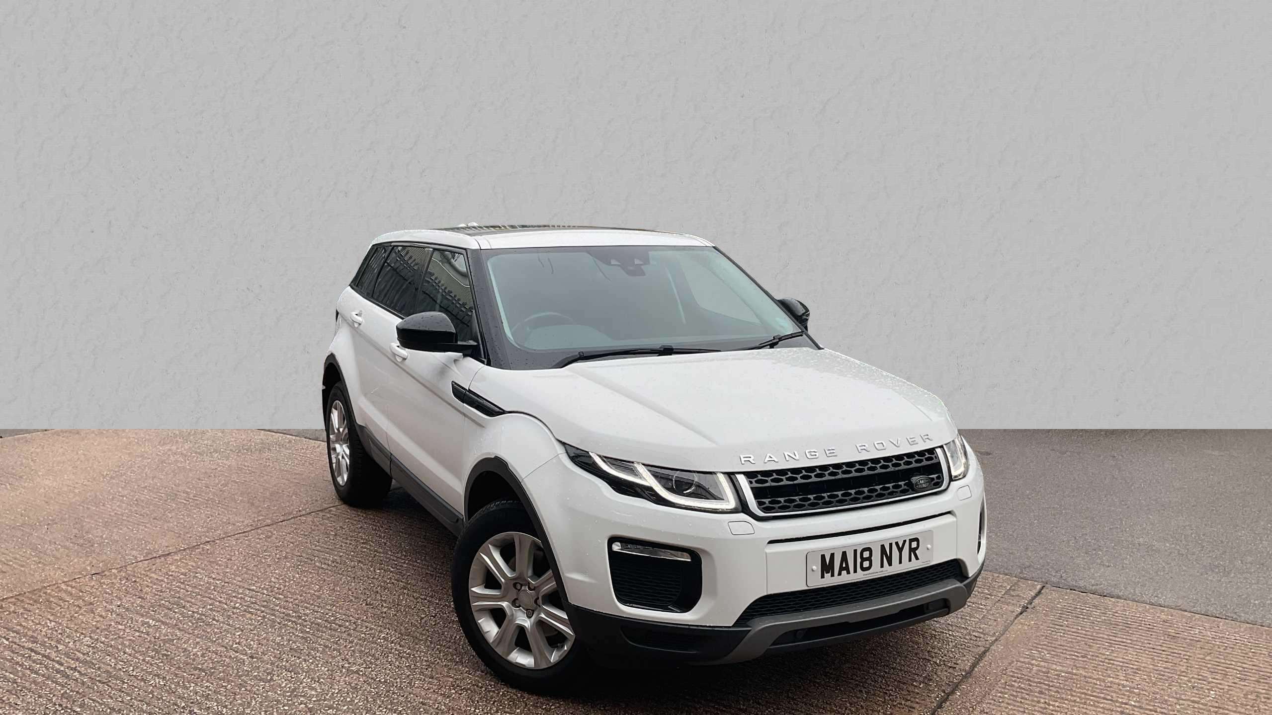 Main listing image - Land Rover Range Rover Evoque