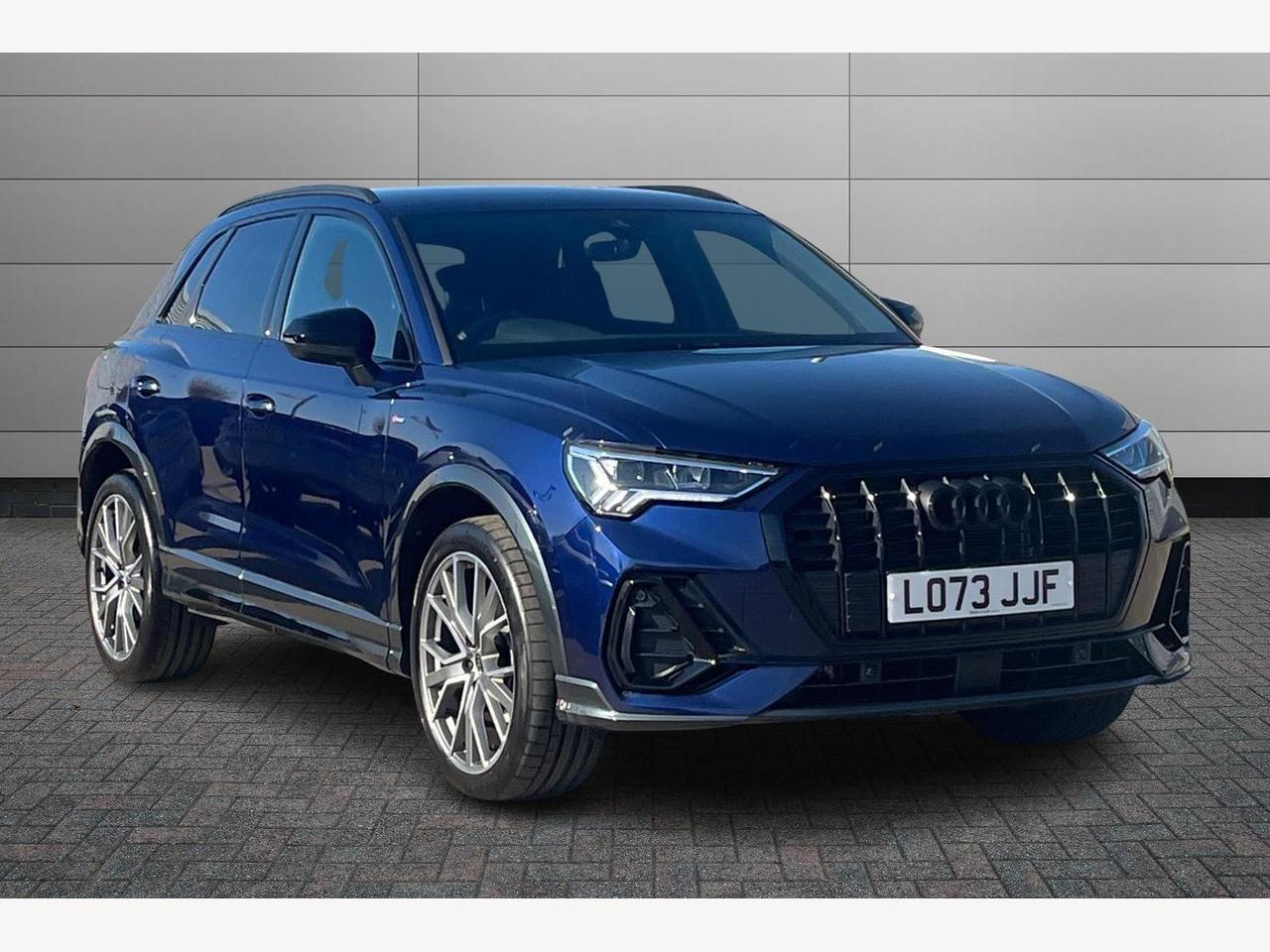 Main listing image - Audi Q3