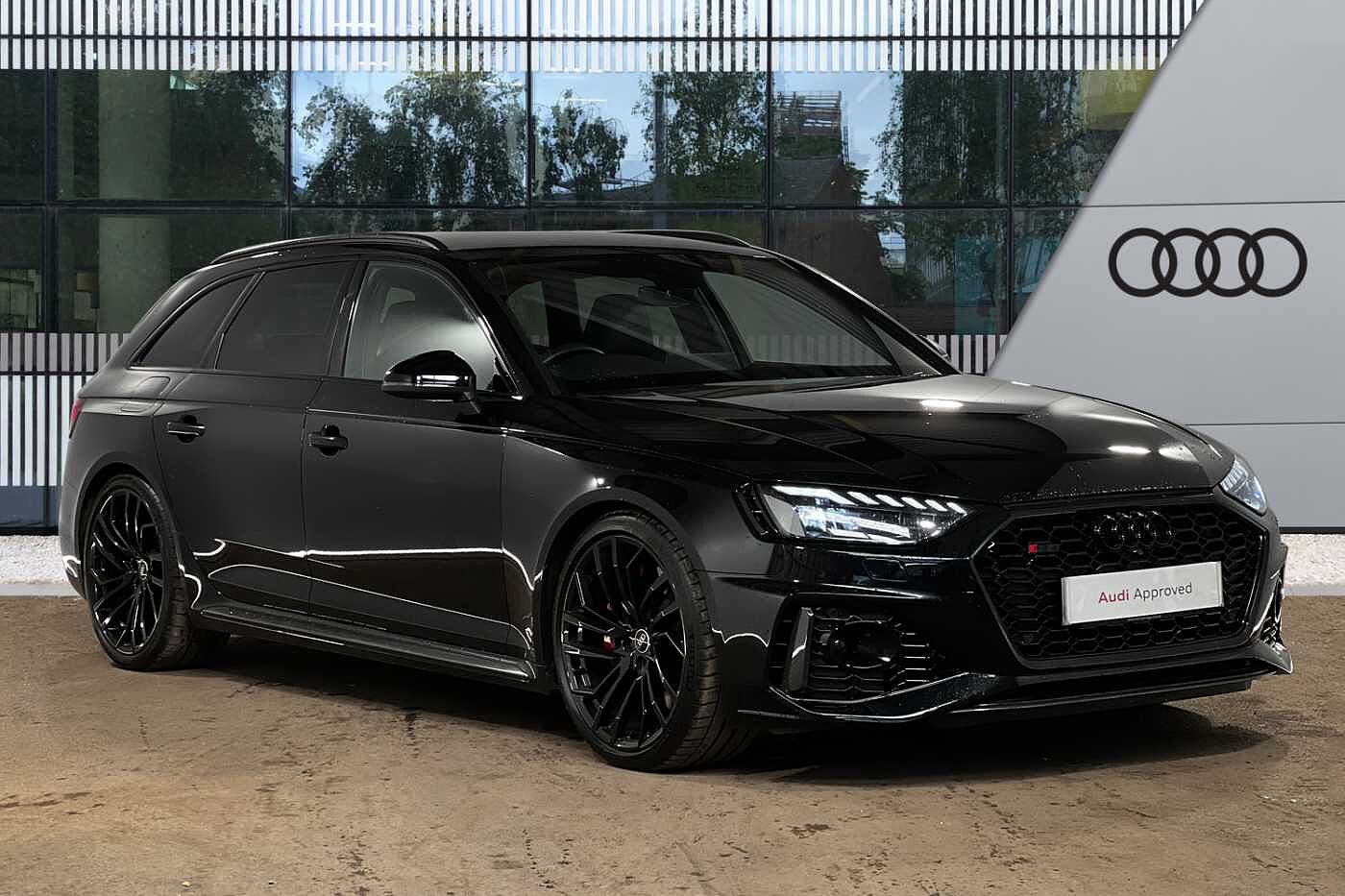 Main listing image - Audi RS4