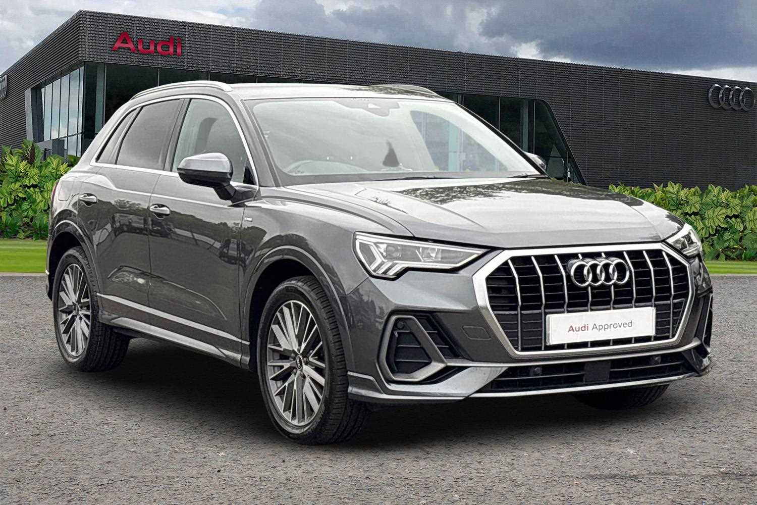 Main listing image - Audi Q3
