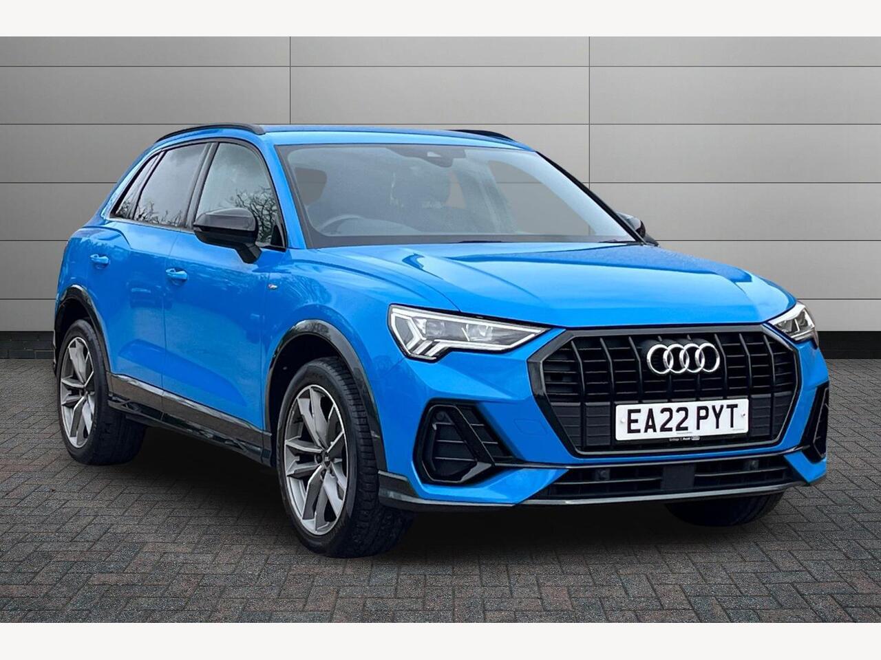 Main listing image - Audi Q3