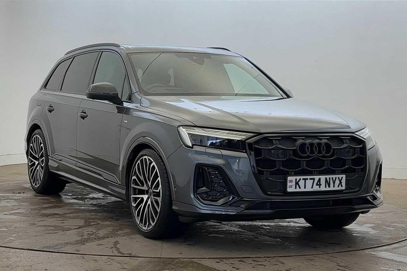 Main listing image - Audi Q7