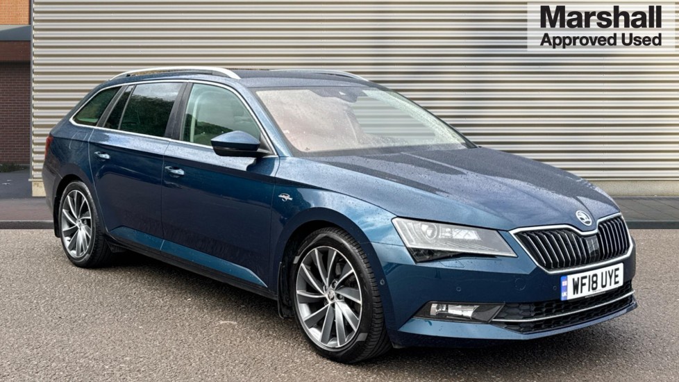 Main listing image - Skoda Superb