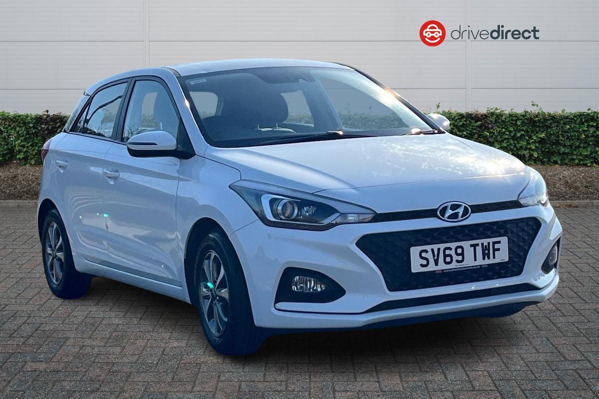 Main listing image - Hyundai i20