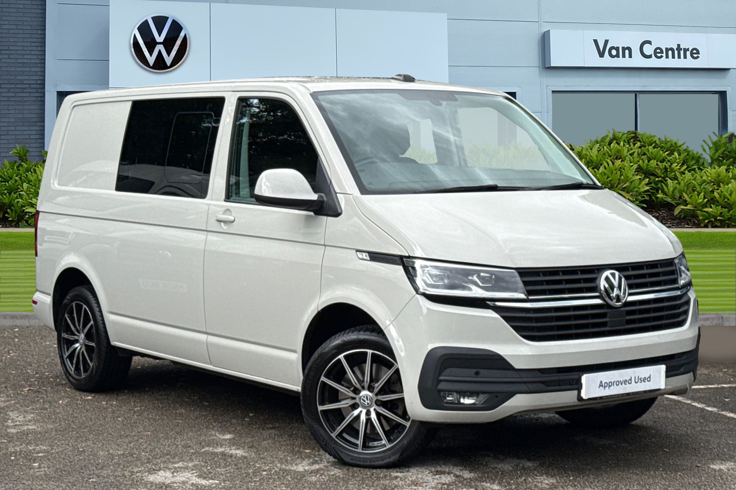 Main listing image - Volkswagen Transporter