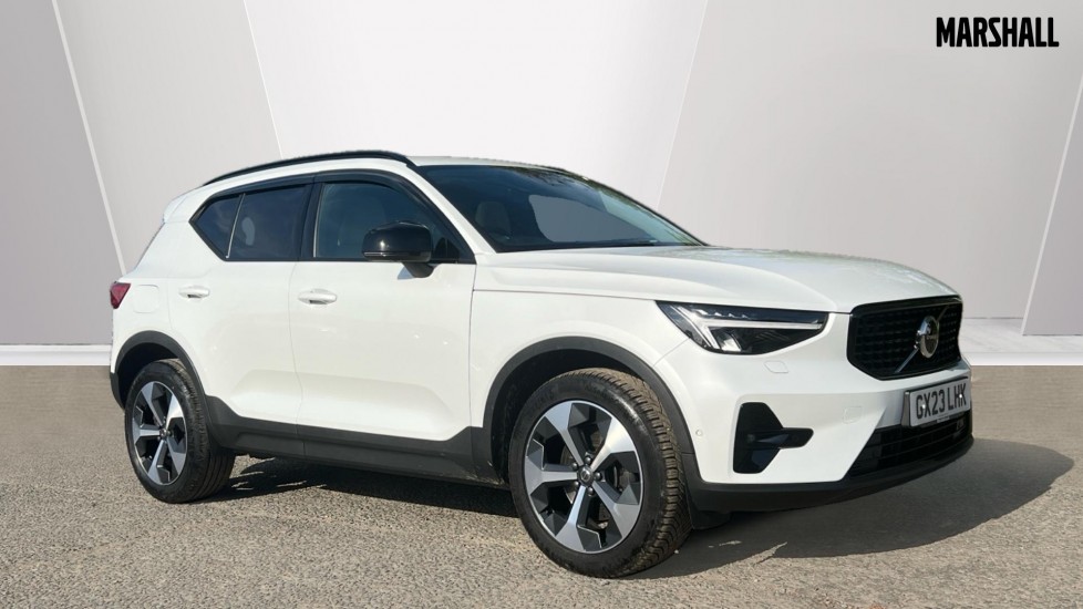 Main listing image - Volvo XC40