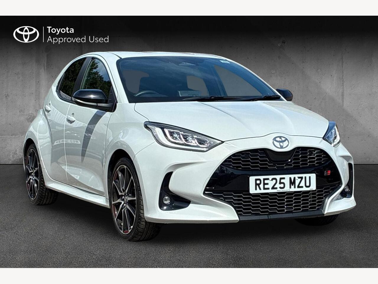 Main listing image - Toyota Yaris