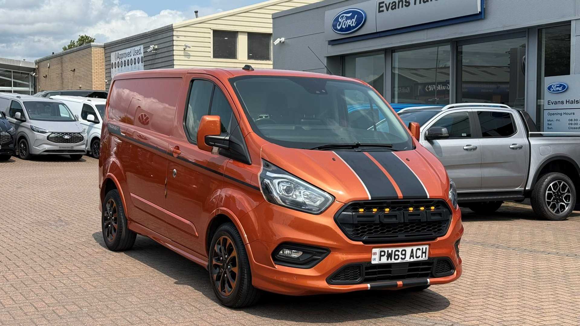 Main listing image - Ford Transit Custom