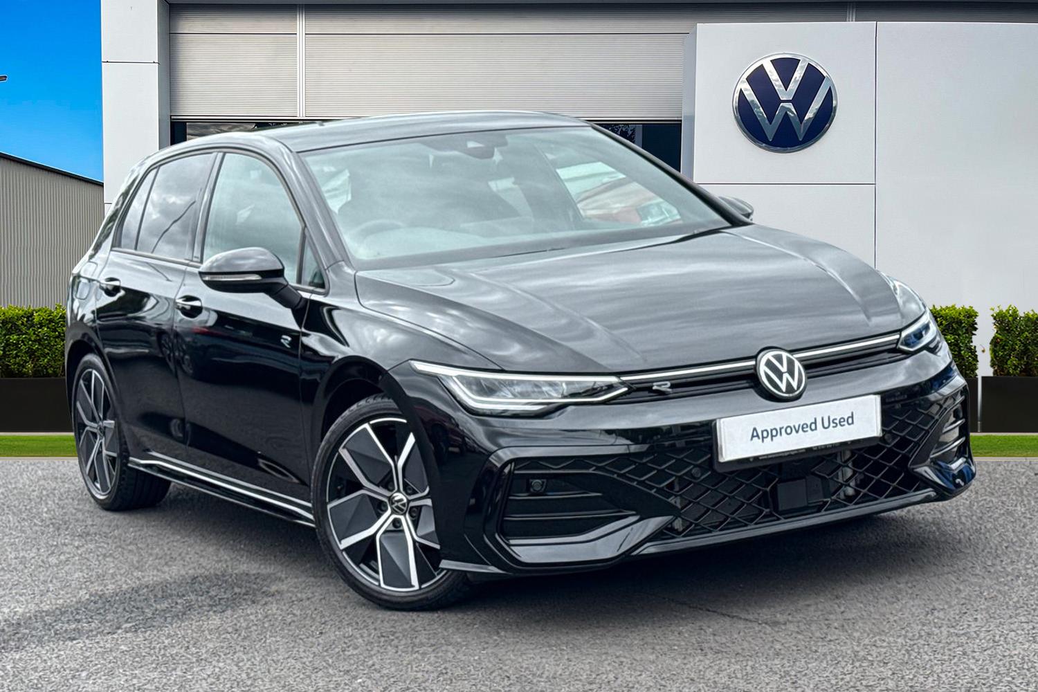 Main listing image - Volkswagen Golf