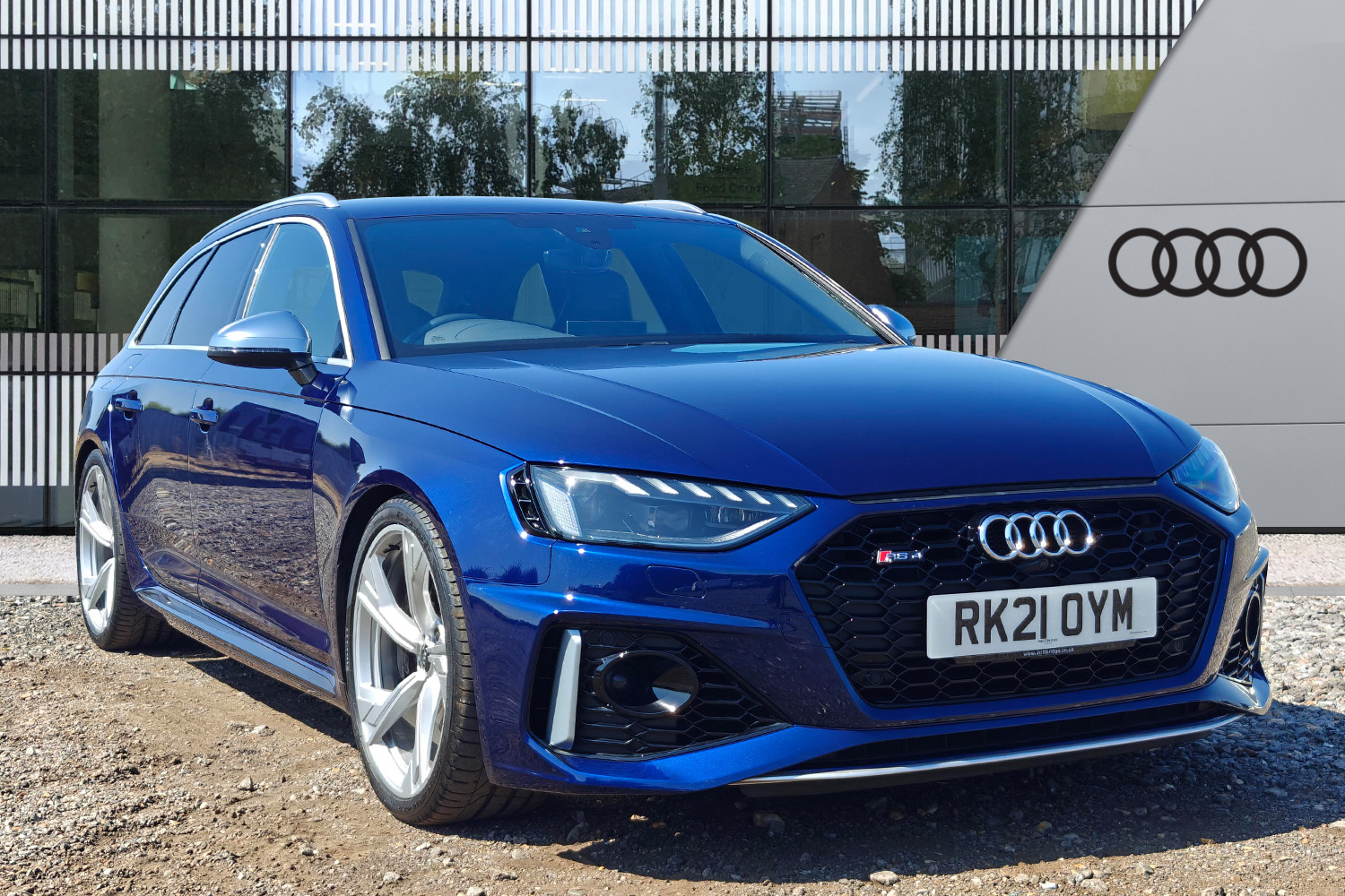 Main listing image - Audi RS4