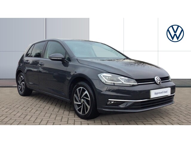 Main listing image - Volkswagen Golf