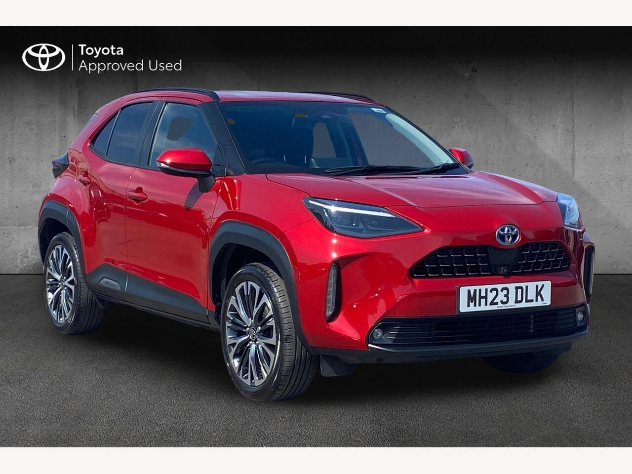 Main listing image - Toyota Yaris Cross