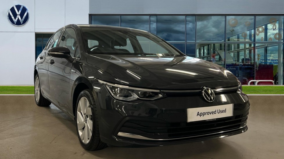 Main listing image - Volkswagen Golf