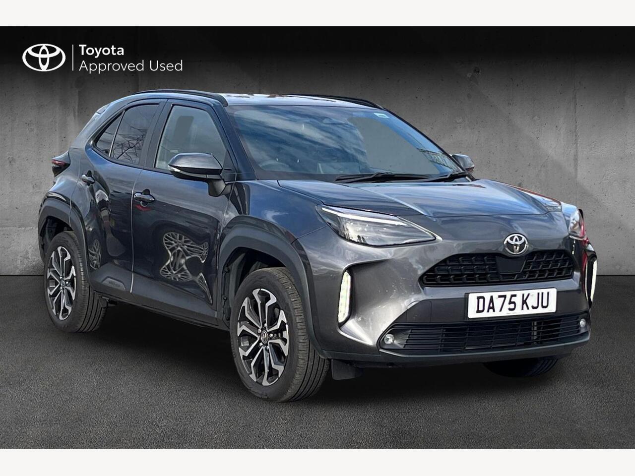 Main listing image - Toyota Yaris Cross