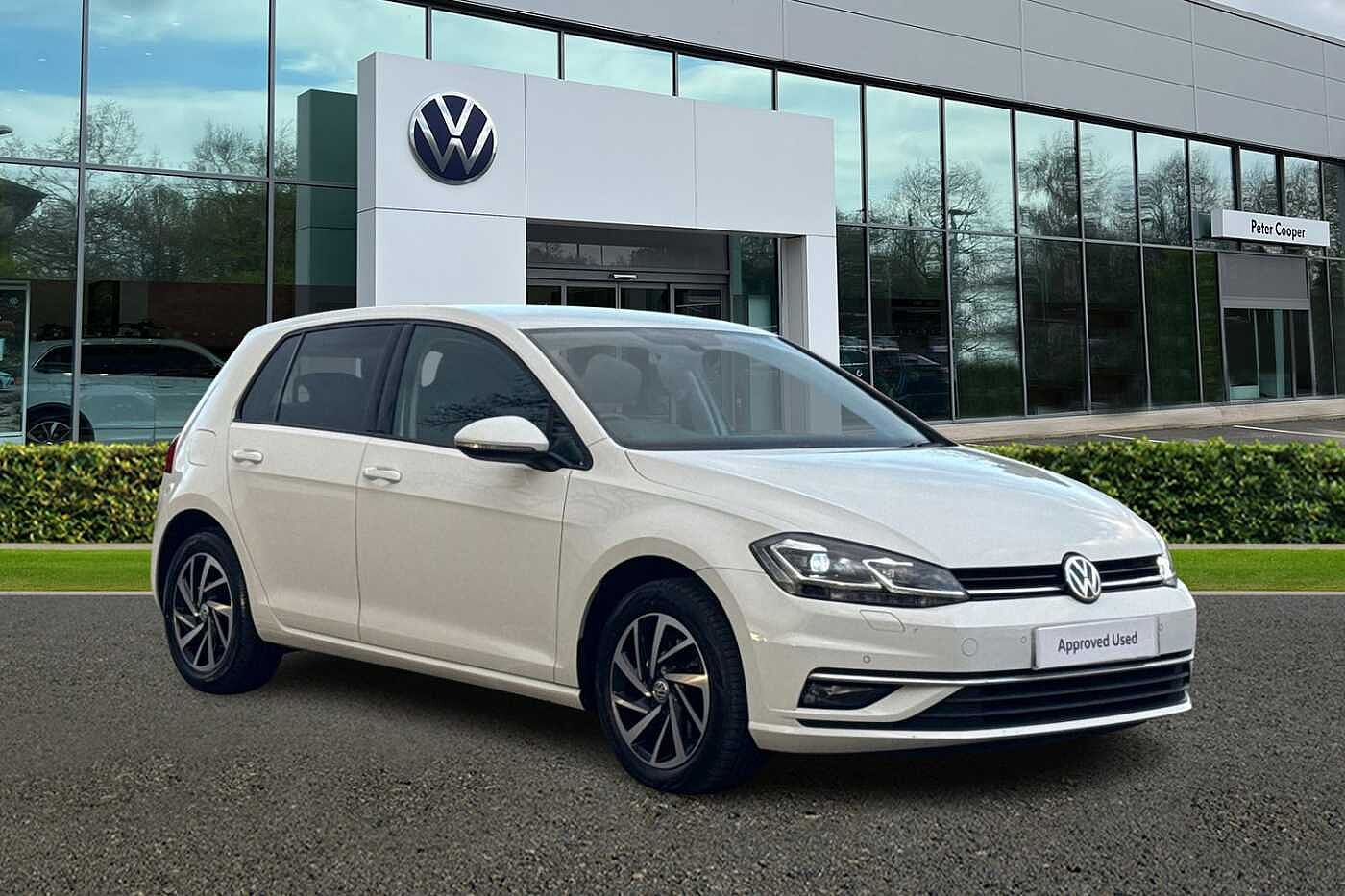 Main listing image - Volkswagen Golf