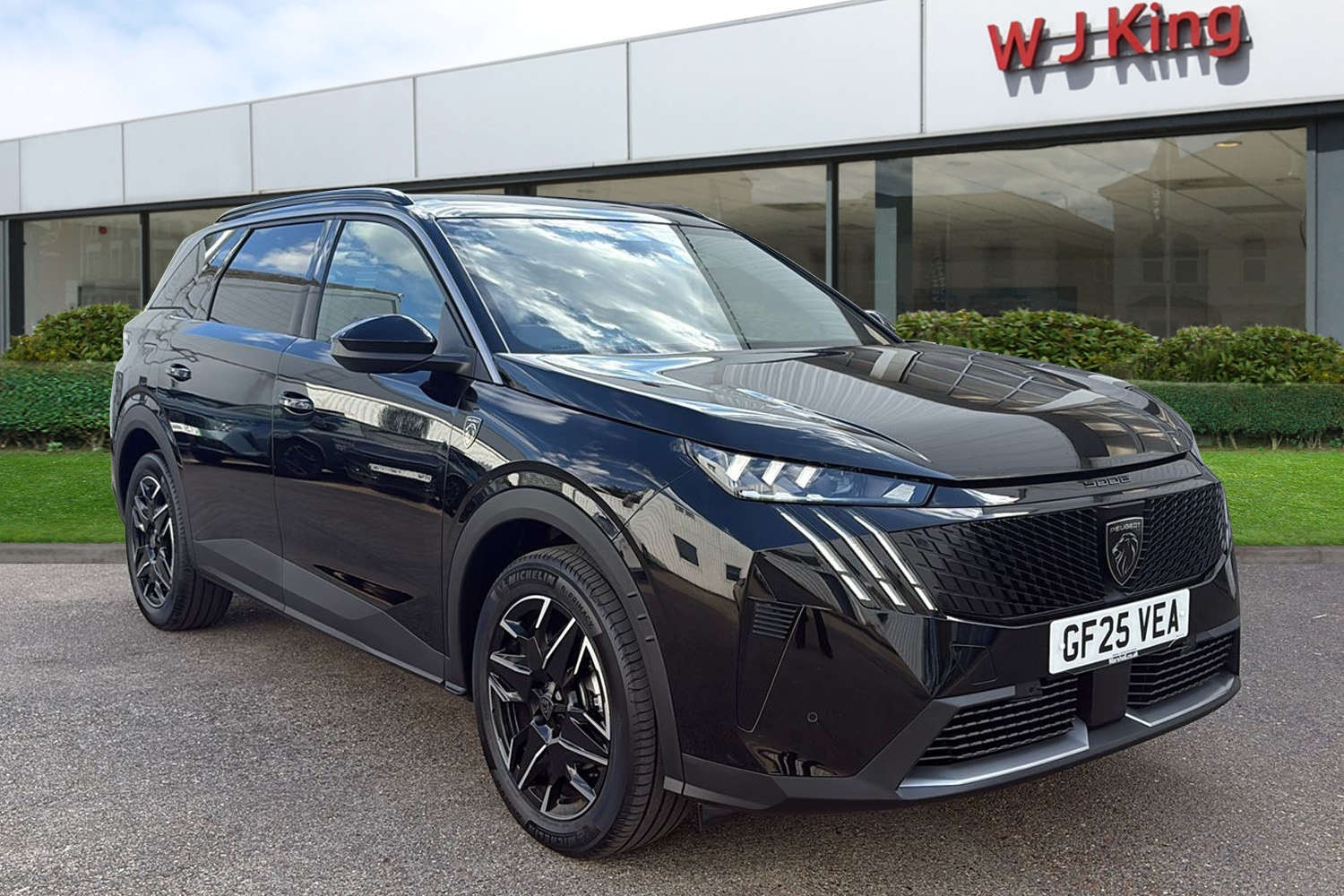 Main listing image - Peugeot 5008
