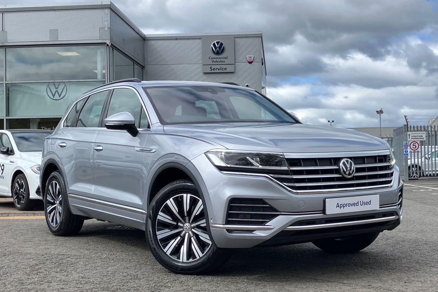 Main listing image - Volkswagen Touareg