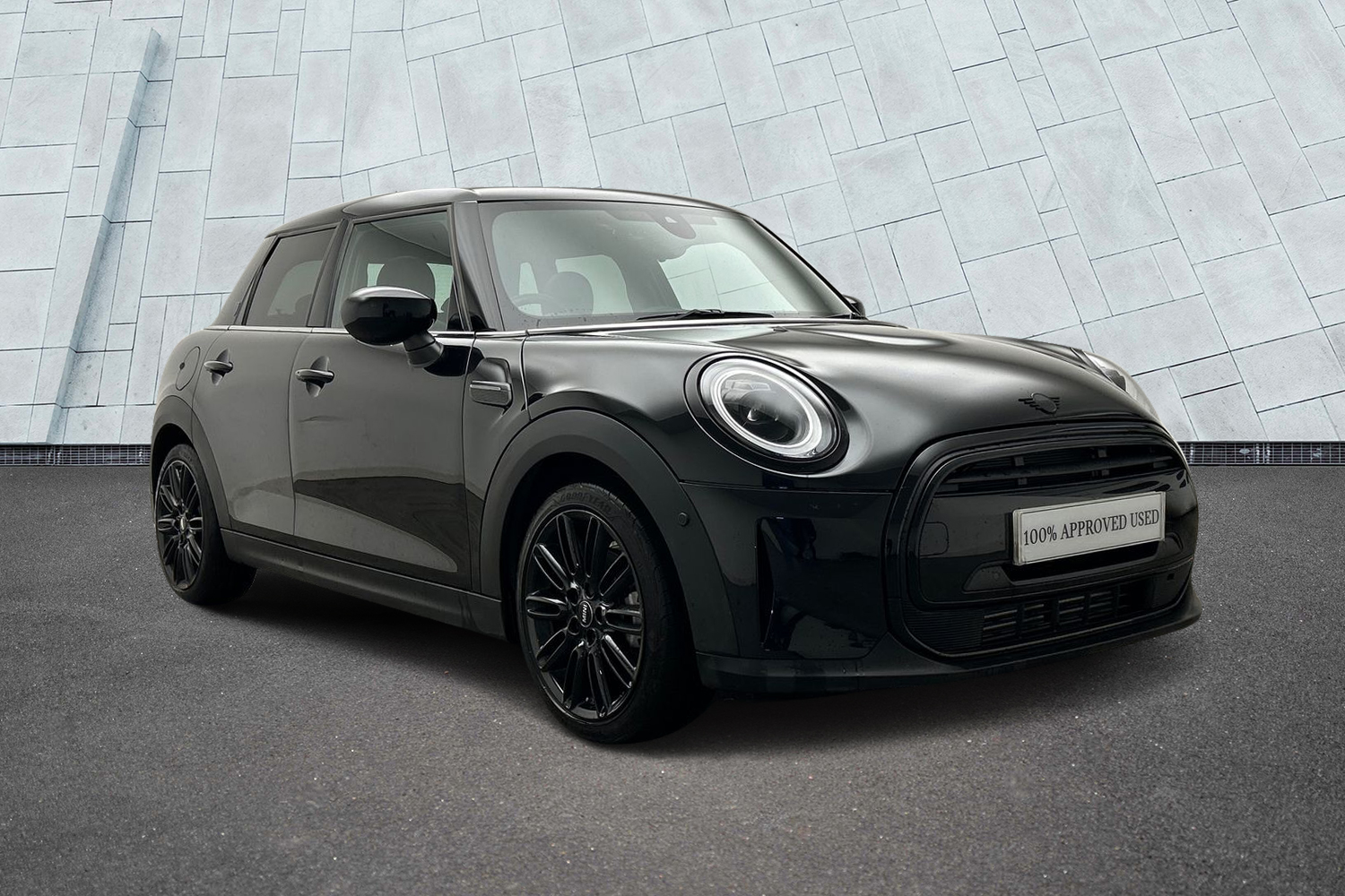 Main listing image - MINI Hatchback 5dr