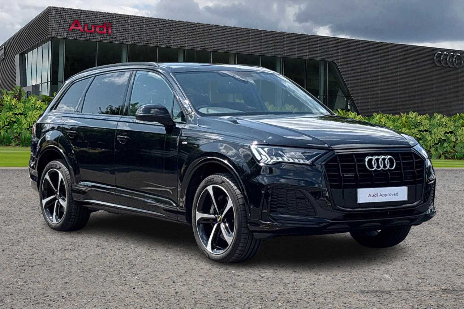 Main listing image - Audi Q7