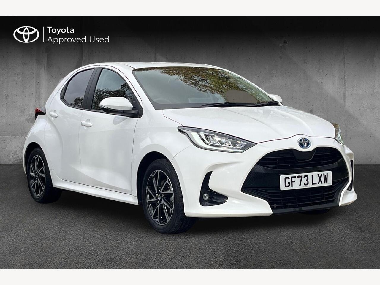Main listing image - Toyota Yaris