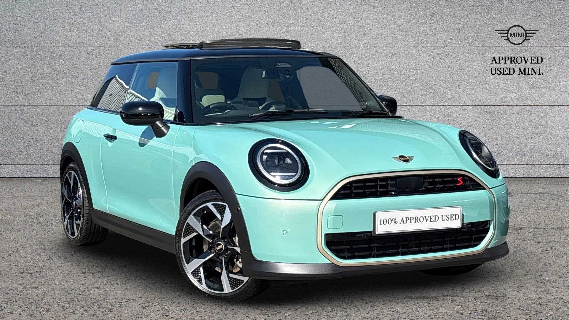 Main listing image - MINI Hatchback