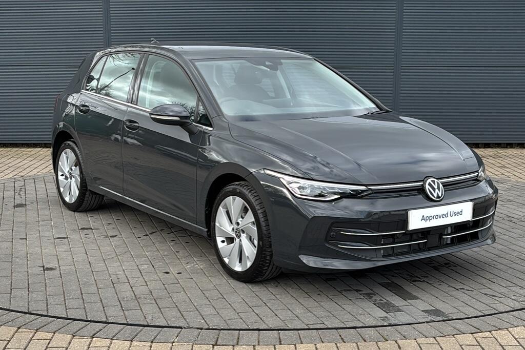 Main listing image - Volkswagen Golf